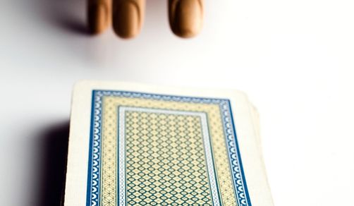 Candu123 Slot Mastery: Turning Spins into Profits